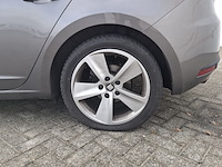 Personenauto, seat, leon - afbeelding 11 van  49