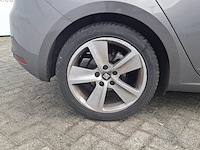 Personenauto, seat, leon - afbeelding 12 van  49