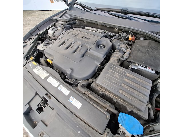 Personenauto, seat, leon - afbeelding 19 van  49