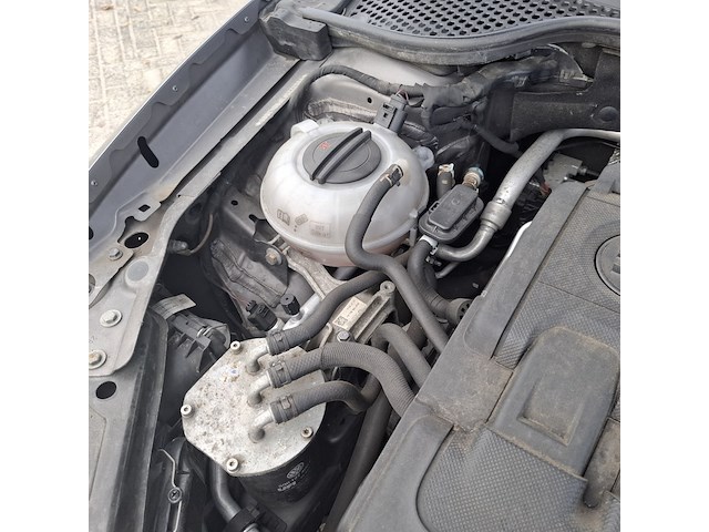 Personenauto, seat, leon - afbeelding 22 van  49