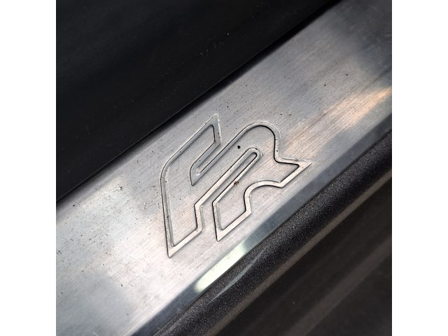 Personenauto, seat, leon - afbeelding 45 van  49