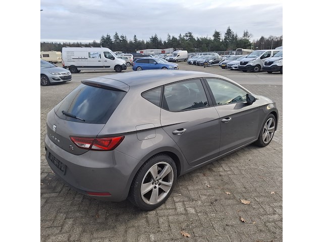 Personenauto, seat, leon - afbeelding 5 van  49