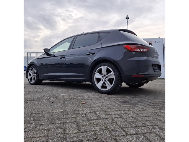 Personenauto, seat, leon - afbeelding 16 van  50