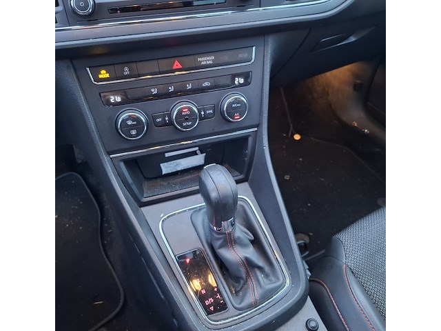 Personenauto, seat, leon - afbeelding 31 van  50