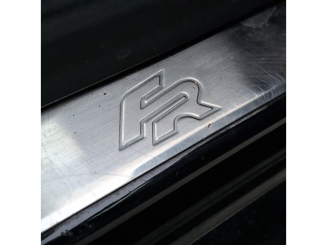 Personenauto, seat, leon - afbeelding 43 van  50