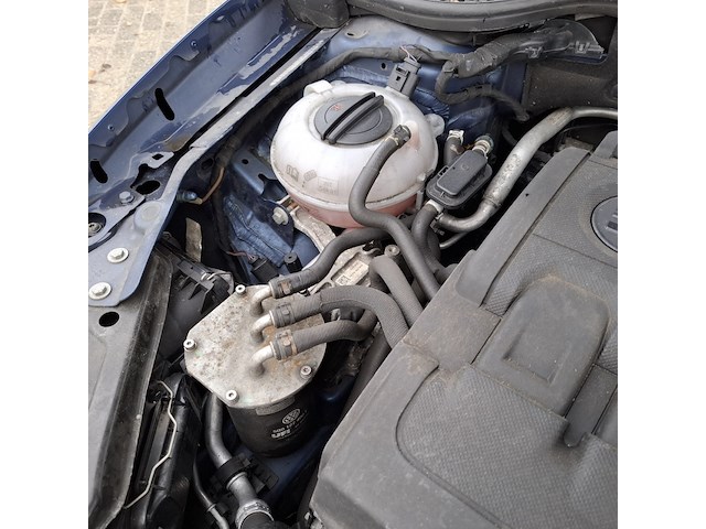 Personenauto, seat, leon - afbeelding 22 van  45