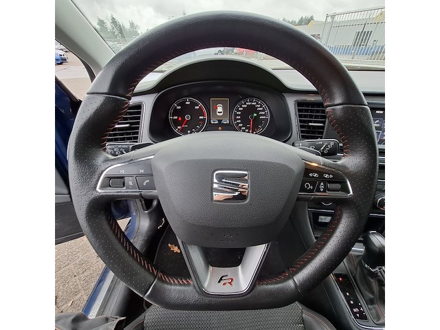 Personenauto, seat, leon - afbeelding 26 van  45