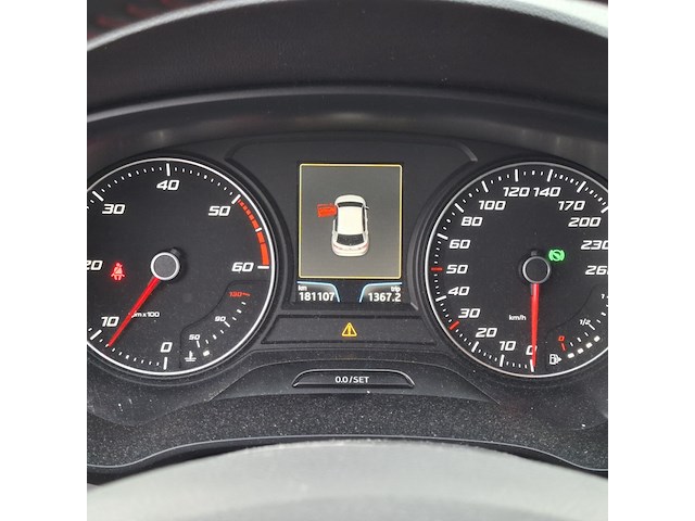 Personenauto, seat, leon - afbeelding 27 van  45