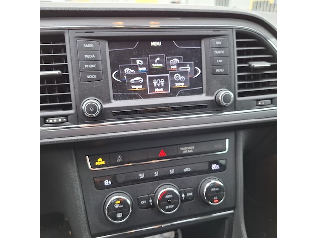 Personenauto, seat, leon - afbeelding 30 van  45