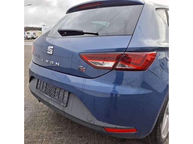 Personenauto, seat, leon - afbeelding 44 van  45