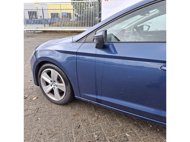 Personenauto, seat, leon - afbeelding 8 van  45