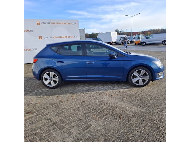 Personenauto, seat, leon - afbeelding 4 van  48