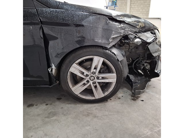 Personenauto, seat, leon - afbeelding 8 van  50