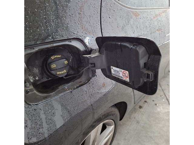 Personenauto, seat, leon - afbeelding 33 van  50