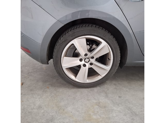 Personenauto, seat, leon - afbeelding 5 van  61