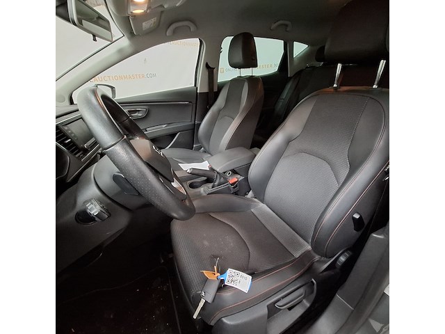 Personenauto, seat, leon - afbeelding 18 van  61