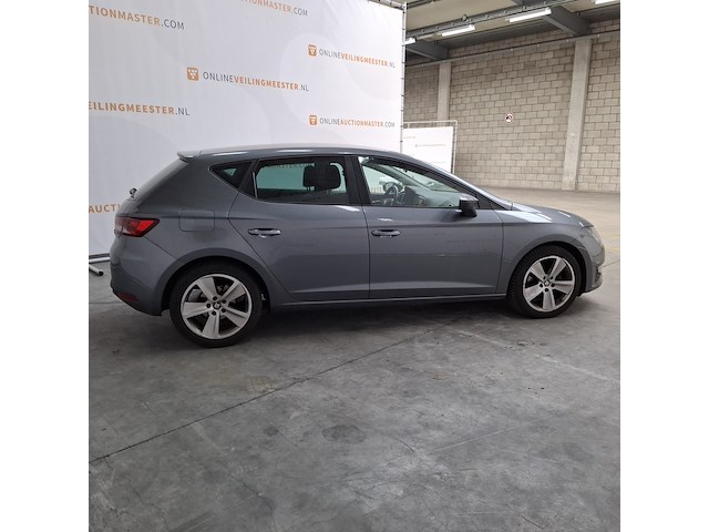 Personenauto, seat, leon - afbeelding 34 van  61