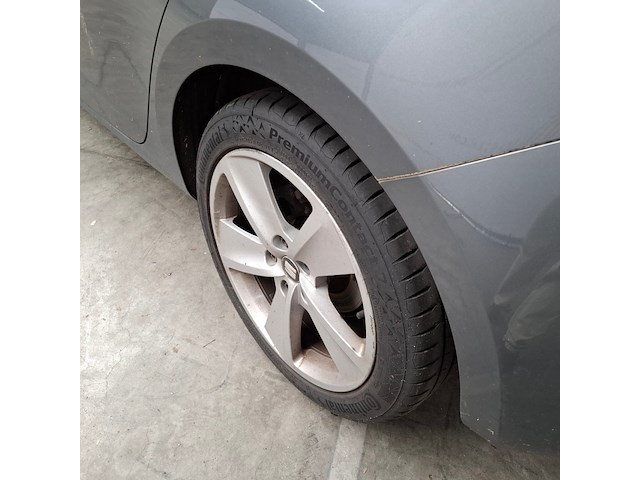 Personenauto, seat, leon - afbeelding 11 van  64