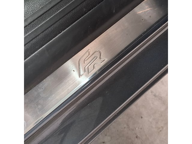 Personenauto, seat, leon - afbeelding 43 van  64