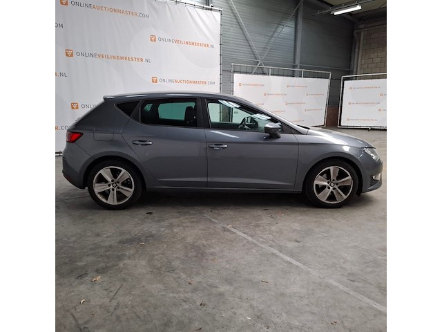 Personenauto, seat, leon - afbeelding 34 van  64