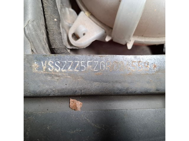 Personenauto, seat, leon - afbeelding 54 van  64