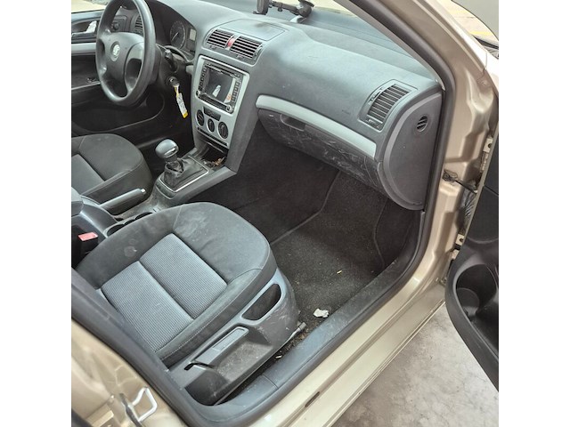 Personenauto, skoda, 2.0 fsi ambiente, 2006 - afbeelding 26 van  39