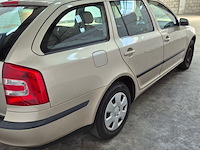 Personenauto, skoda, 2.0 fsi ambiente, 2006 - afbeelding 35 van  39