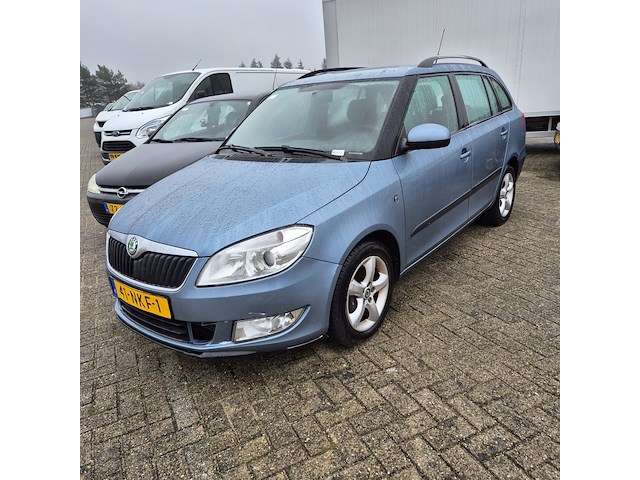 Personenauto skoda, fabia 1.2 tdi greenline, blauw, bouwjaar 2010 - afbeelding 1 van  1