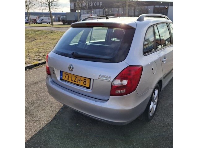 Personenauto, skoda, fabia, 2010 - afbeelding 14 van  45