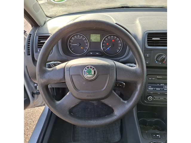 Personenauto, skoda, fabia, 2010 - afbeelding 26 van  45