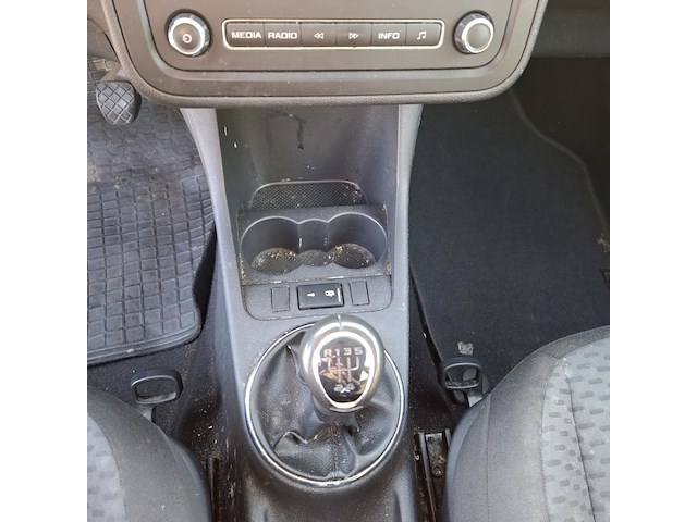 Personenauto, skoda, fabia, 2010 - afbeelding 32 van  45