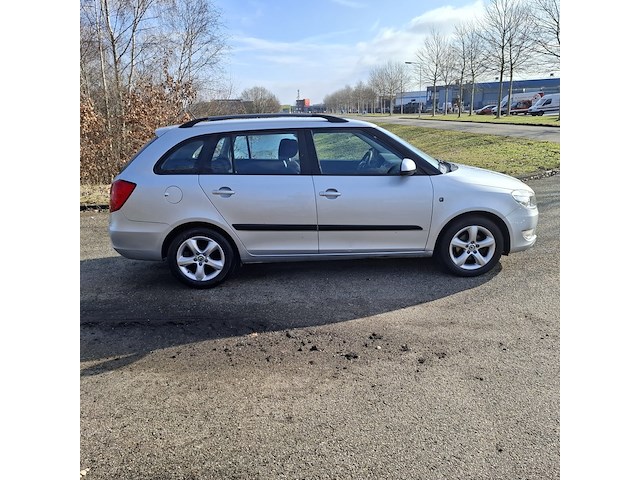 Personenauto, skoda, fabia, 2010 - afbeelding 41 van  45