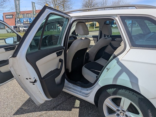 Personenauto, skoda, fabia combi 1.4 tdi style - afbeelding 25 van  56