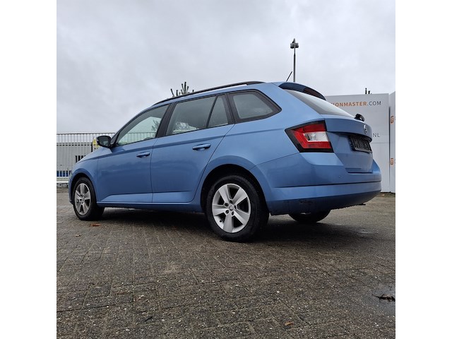 Personenauto, skoda, fabia - afbeelding 16 van  46