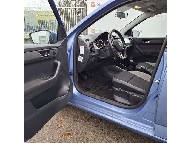 Personenauto, skoda, fabia - afbeelding 22 van  46