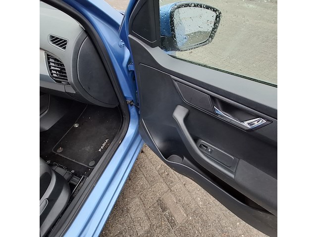 Personenauto, skoda, fabia - afbeelding 40 van  46