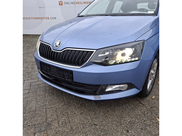 Personenauto, skoda, fabia - afbeelding 46 van  46