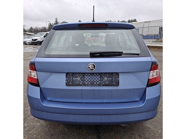 Personenauto, skoda, fabia - afbeelding 6 van  46