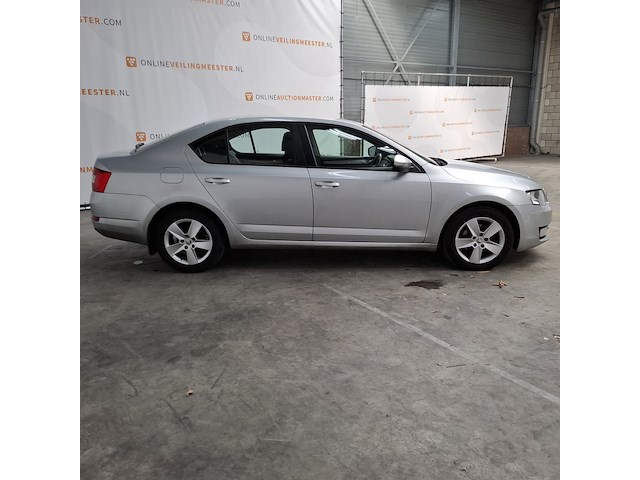 Personenauto, skoda, octavia 1.6tdi - afbeelding 34 van  54