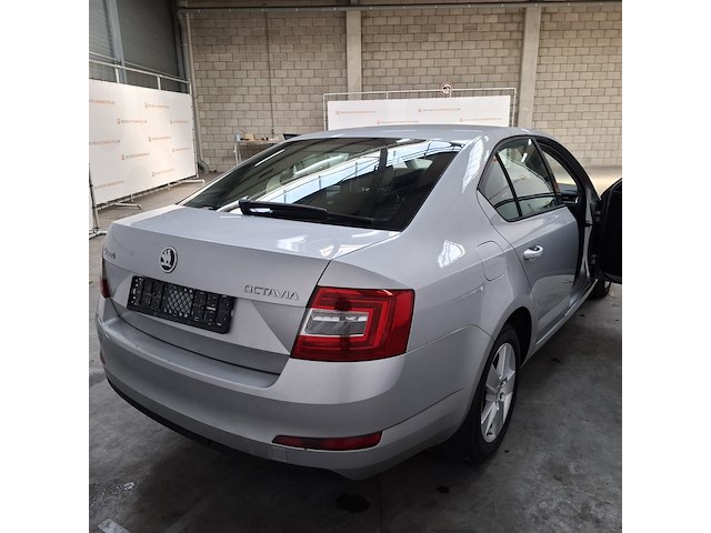Personenauto, skoda, octavia 1.6tdi - afbeelding 47 van  54