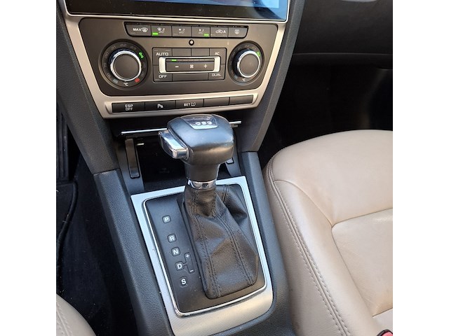 Personenauto, skoda, octavia combi, 1.4 tsi elegance business line, 2009 - afbeelding 31 van  42