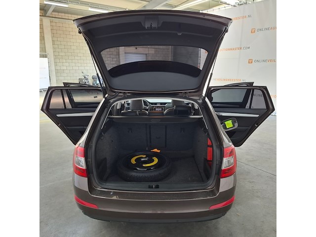 Personenauto, skoda, octavia combi, 1.6 tdi greenline businessline, 2014 - afbeelding 44 van  81