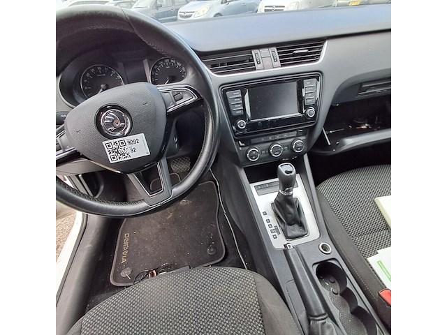 Personenauto, skoda, octavia combi, 1.6 tdi greentech ambition business, 2017 - afbeelding 2 van  14