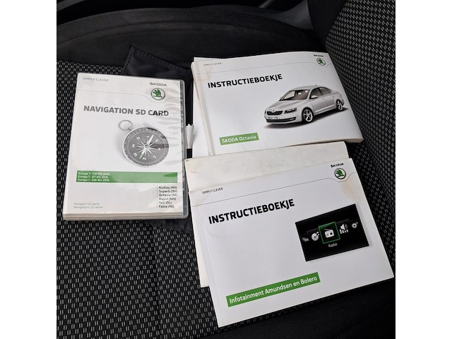 Personenauto, skoda, octavia combi, 1.6 tdi greentech ambition business, 2017 - afbeelding 14 van  14