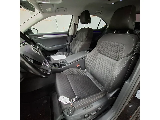 Personenauto, skoda, superb 1.6 tdi, 2017 - afbeelding 35 van  83