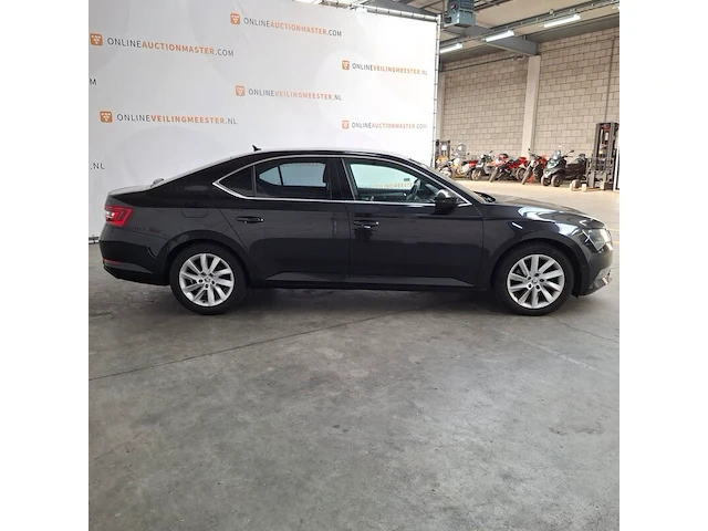 Personenauto, skoda, superb 1.6 tdi, 2017 - afbeelding 34 van  83