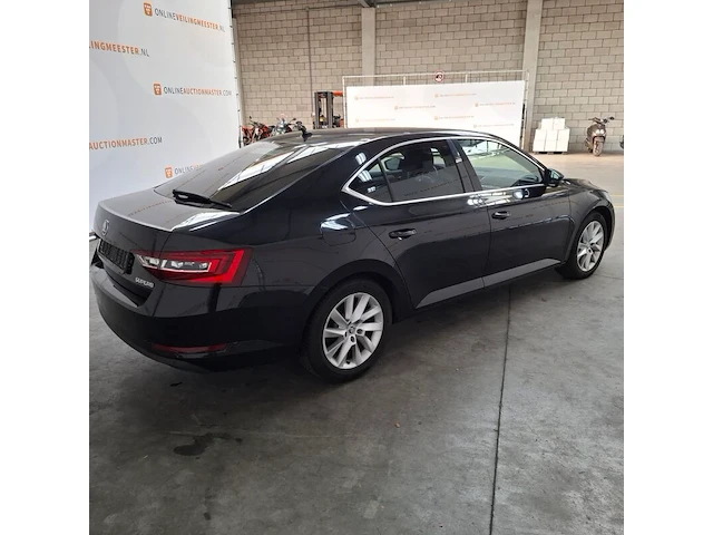 Personenauto, skoda, superb 1.6 tdi, 2017 - afbeelding 78 van  83