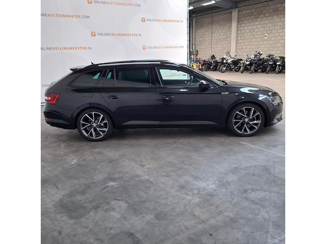 Personenauto, skoda, superb 2.0 dsg 200kw 4x4, 2019 - afbeelding 21 van  27