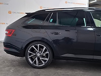 Personenauto, skoda, superb 2.0 dsg 200kw 4x4, 2019 - afbeelding 23 van  27