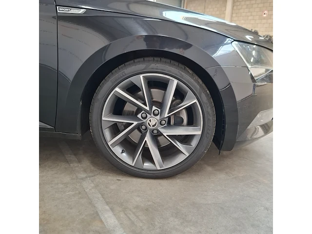 Personenauto, skoda, superb 2.0 dsg 200kw 4x4, 2019 - afbeelding 3 van  27